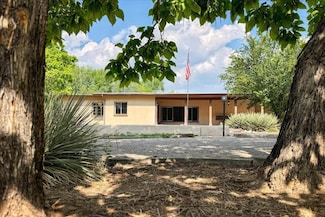 1506 Montana Vista St, Española, NM 87532