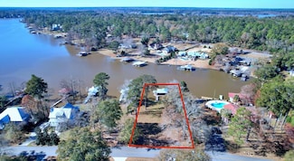 784 Lakeshore Dr, Cordele, GA 31015