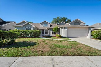 1527 Creekbend Dr, Brandon, FL 33510