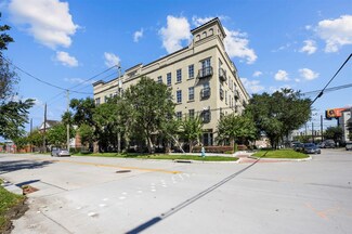 2216 Chenevert St Unit 4, Houston, TX 77003