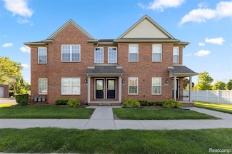 13301 Turnberry Ct, Southgate, MI 48195