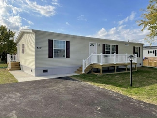 450 Dogwood Dr Unit 450, Lockport, NY 14094