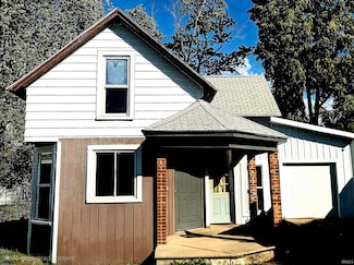 202 W Broadway St, Monon, IN 47959