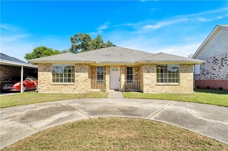5531 Christian Ln, New Orleans, LA 70126
