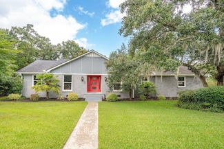 5 Gardens Corner Ct, Charleston, SC 29407