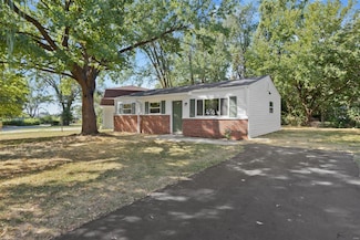 19 Foster Ln, Wentzville, MO 63385