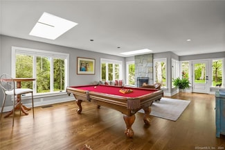 3 North Ave, Weston, CT 06883