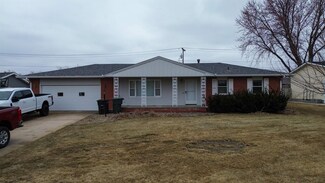 2115 Home St, Hastings, NE 68901