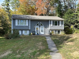 183 Buck St, Gorham, ME 04038