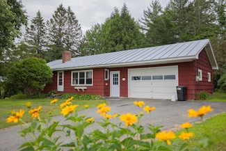 103 Mountain View Rd, Farmington, ME 04938