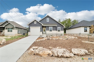 1301 Green Meadow Ln, Spring Branch, TX 78070