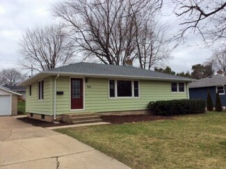 705 Acacia Ln, Madison, WI 53716