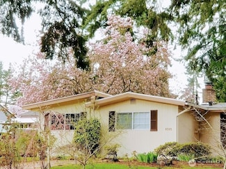 8305 134th Ave NE, Redmond, WA 98052