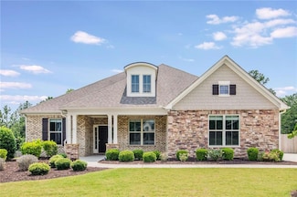 1374 Highland Wood Ct, Auburn, GA 30011