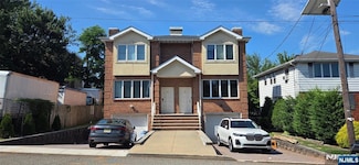 10 W Edsall Ave Unit B, Palisades Park, NJ 07650