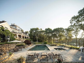 835 Old Post Rd, Cotuit, MA 02635