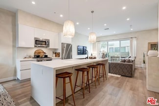 957 Figueroa Terrace Unit 321, Los Angeles, CA 90012