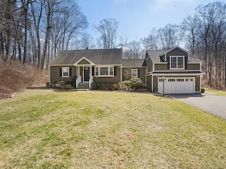 104 Haviland Rd, Ridgefield, CT 06877