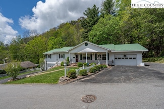 881 Queen St, Boone, NC 28607