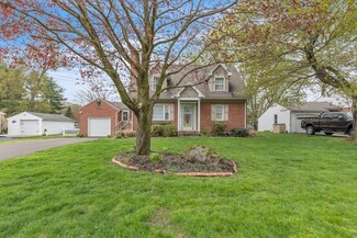 11 Central Ave, South Hadley, MA 01075