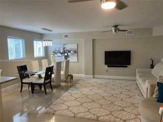 1664 Hayes St, Hollywood, FL 33020