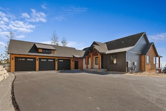 8005 S Jackson Rd, Mica, WA 99023