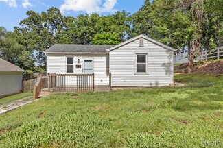 1115 Huber St, Festus, MO 63028