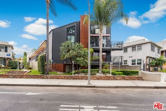 12930 Valleyheart Dr Unit 4, Studio City, CA 91604