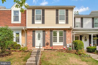 9762 Red Clover Ct, Parkville, MD 21234