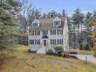 25 Smith Corner Rd, Plaistow, NH 03865