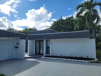 4603 King Palm Dr, Tamarac, FL 33319