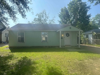 5041 9th St, Port Arthur, TX 77642