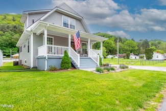 1022 S Shady Ave, Damascus, VA 24236