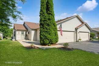 27 S Walnut Dr, North Aurora, IL 60542