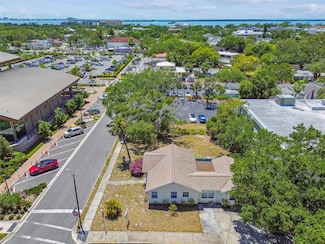 556 Virginia St, Dunedin, FL 34698