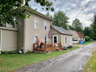 4 S Church St, Centerburg, OH 43011