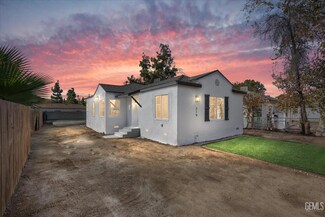 219 8th St, Bakersfield, CA 93304