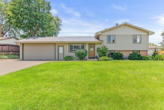 2220 Radatz Ave, Saint Paul, MN 55109