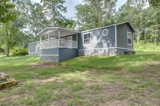 229 An County Road 385, Palestine, TX 75801