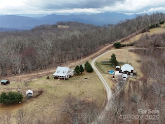 672 Windswept Ridge Rd, Canton, NC 28716