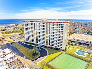 1 Channel Dr Unit 1106, Monmouth Beach, NJ 07750