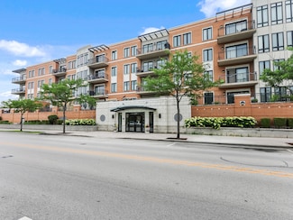135 S York St Unit 214, Elmhurst, IL 60126
