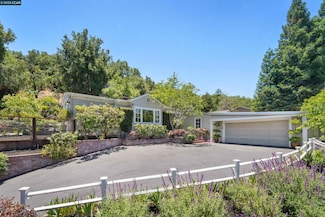 3815 Palo Alto Dr, Lafayette, CA 94549