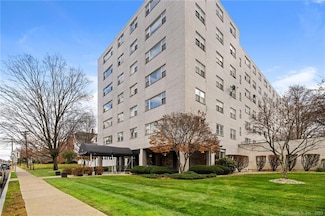 891 Farmington Ave Unit 5F, West Hartford, CT 06119