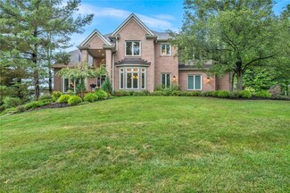 8130 Creekside Trace, Broadview Heights, OH 44147