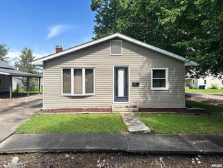 215 S Sunny Slope St, West Frankfort, IL 62896
