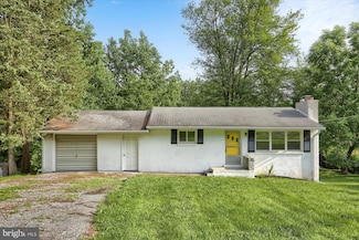 650 Singer Ln, Dauphin, PA 17018