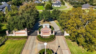 22709 Rosehurst Dr, Tomball, TX 77377