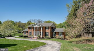 1215 Club House Rd, Gladwyne, PA 19035