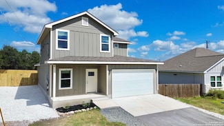 2137 Fuller Dr, Canyon Lake, TX 78133